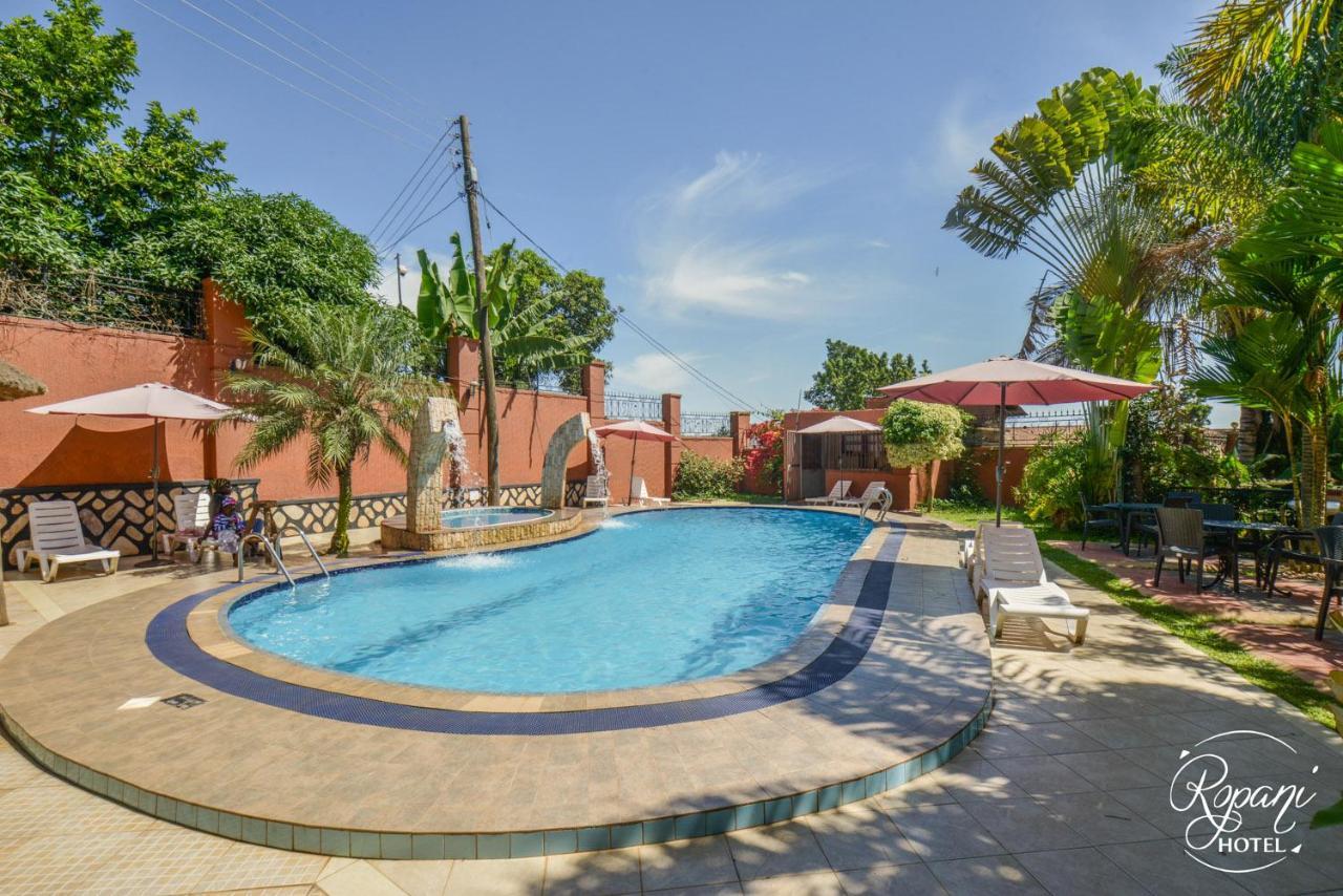 Ropani Hotel Kitende Exterior photo