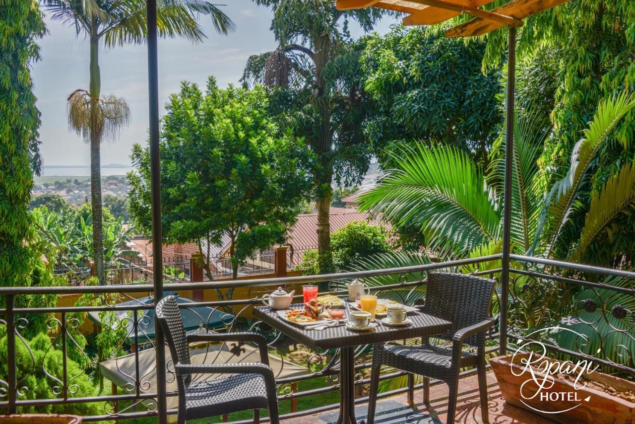 Ropani Hotel Kitende Exterior photo