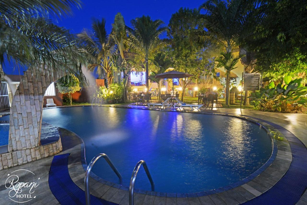 Ropani Hotel Kitende Exterior photo