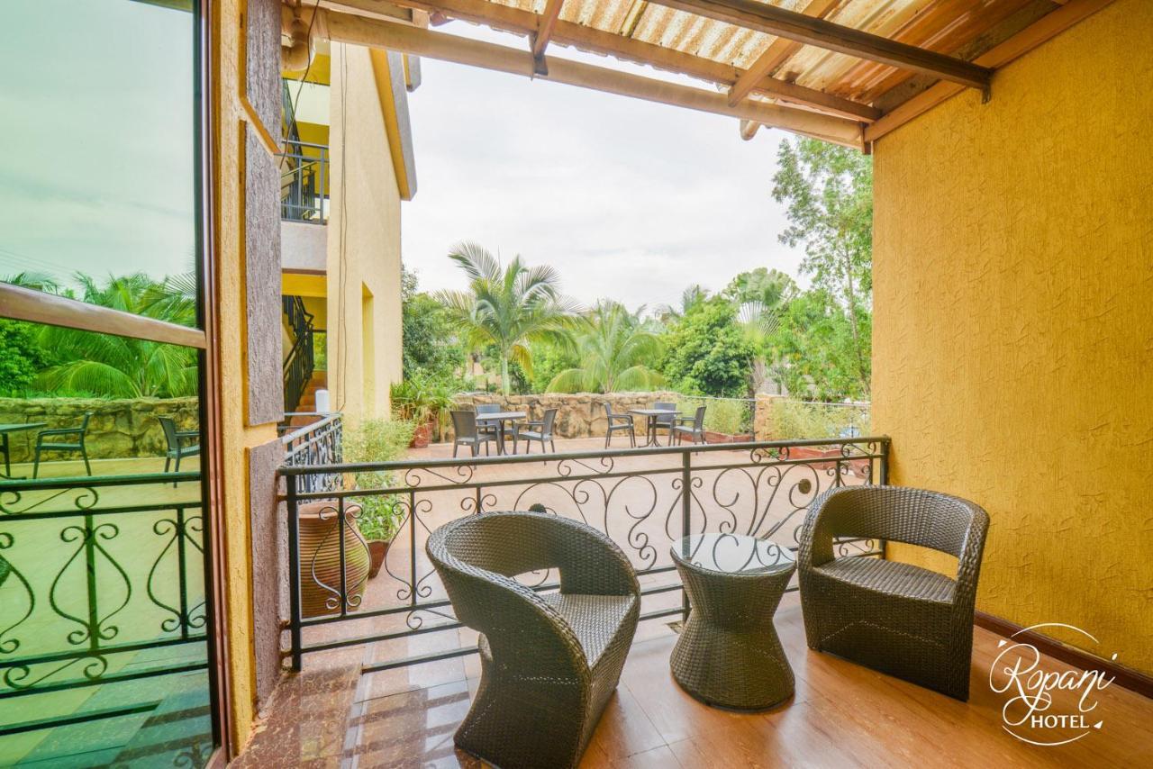Ropani Hotel Kitende Exterior photo